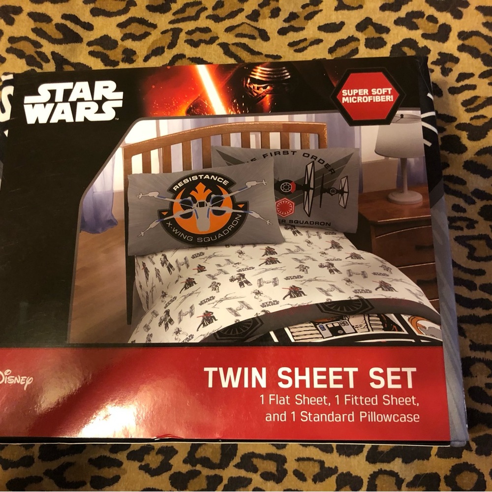 DISNEY STAR WARS THE FORCE AWAKEN TWIN BED SHEET  3 PIECE BEDSHEET SET NEW Kohls